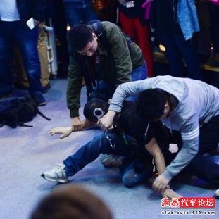 国产sm重口视频,禁忌之恋的黑暗诱惑