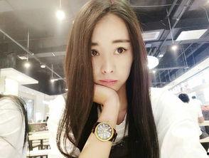 国产美女直播水印视频,揭秘网红魅力背后的故事  第3张